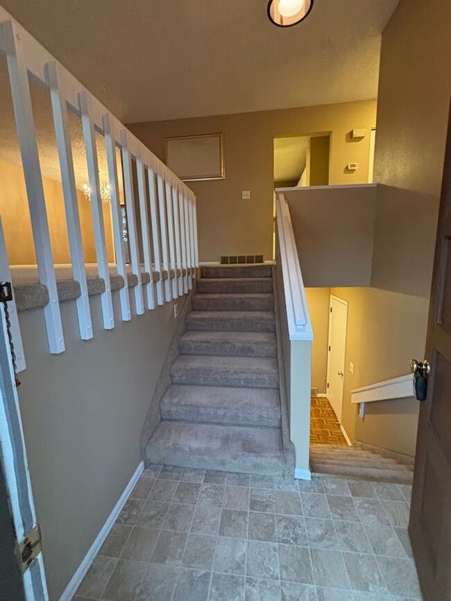 Building Photo - Westside 3 Bedroom Home in D20