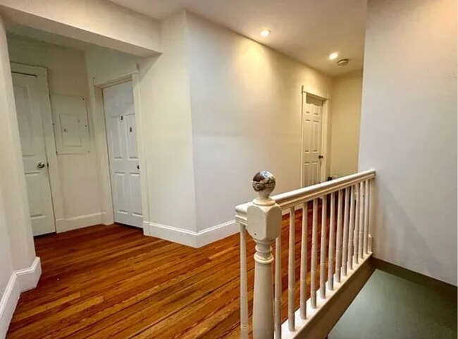 Foto del edificio - 151 Highland St