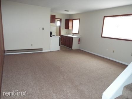 Building Photo - 1 br, 1 bath  - 1057 Schwanger Rd Apt 6