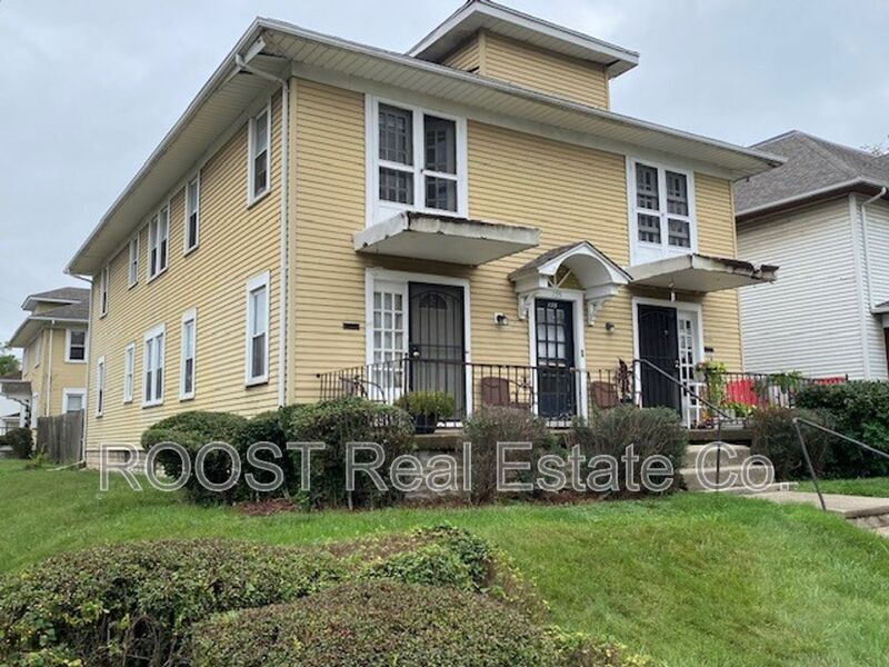 Foto principal - 155 E Grand Ave