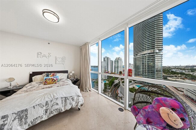 Foto del edificio - 450 Alton Rd