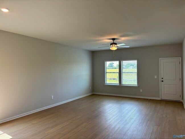 Foto del edificio - 15378 GRAYSON CIR