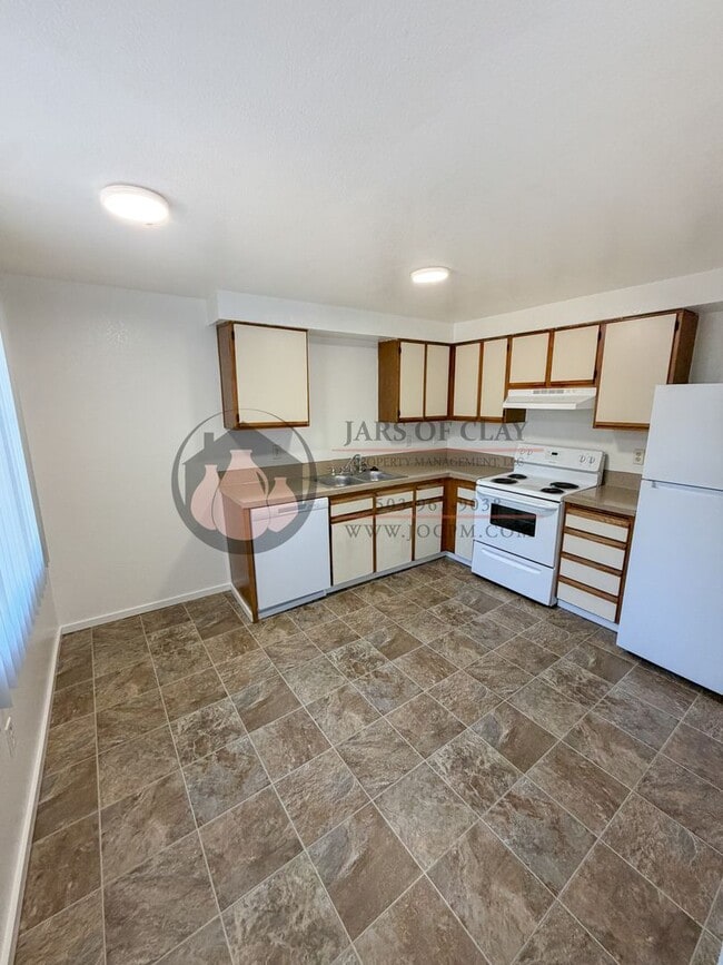 Building Photo - 3926 Partridge Ln NE