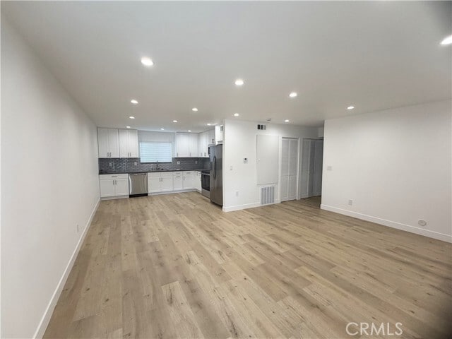 Foto del edificio - 6709 Denny Ave