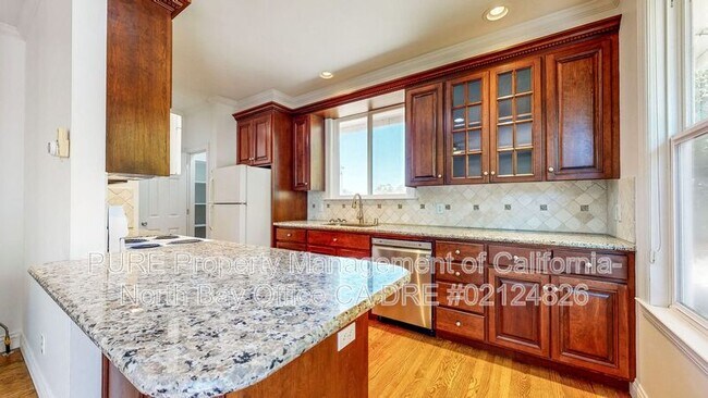 Foto del edificio - 8480 Petaluma Hill Rd