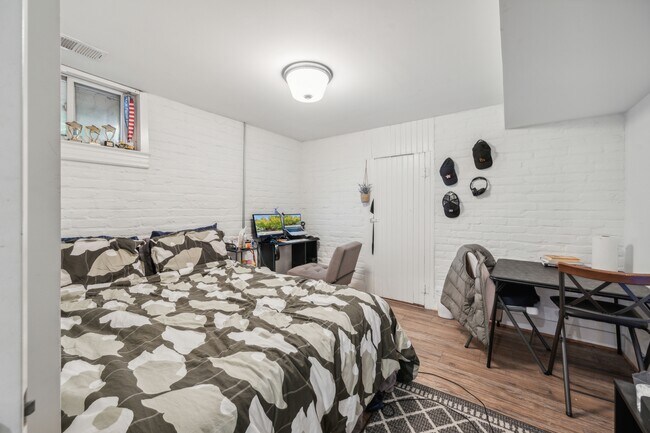 Foto del edificio - 4800 Berwyn Rd