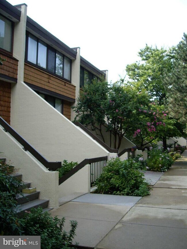 Foto del edificio - 2310 S Quincy St