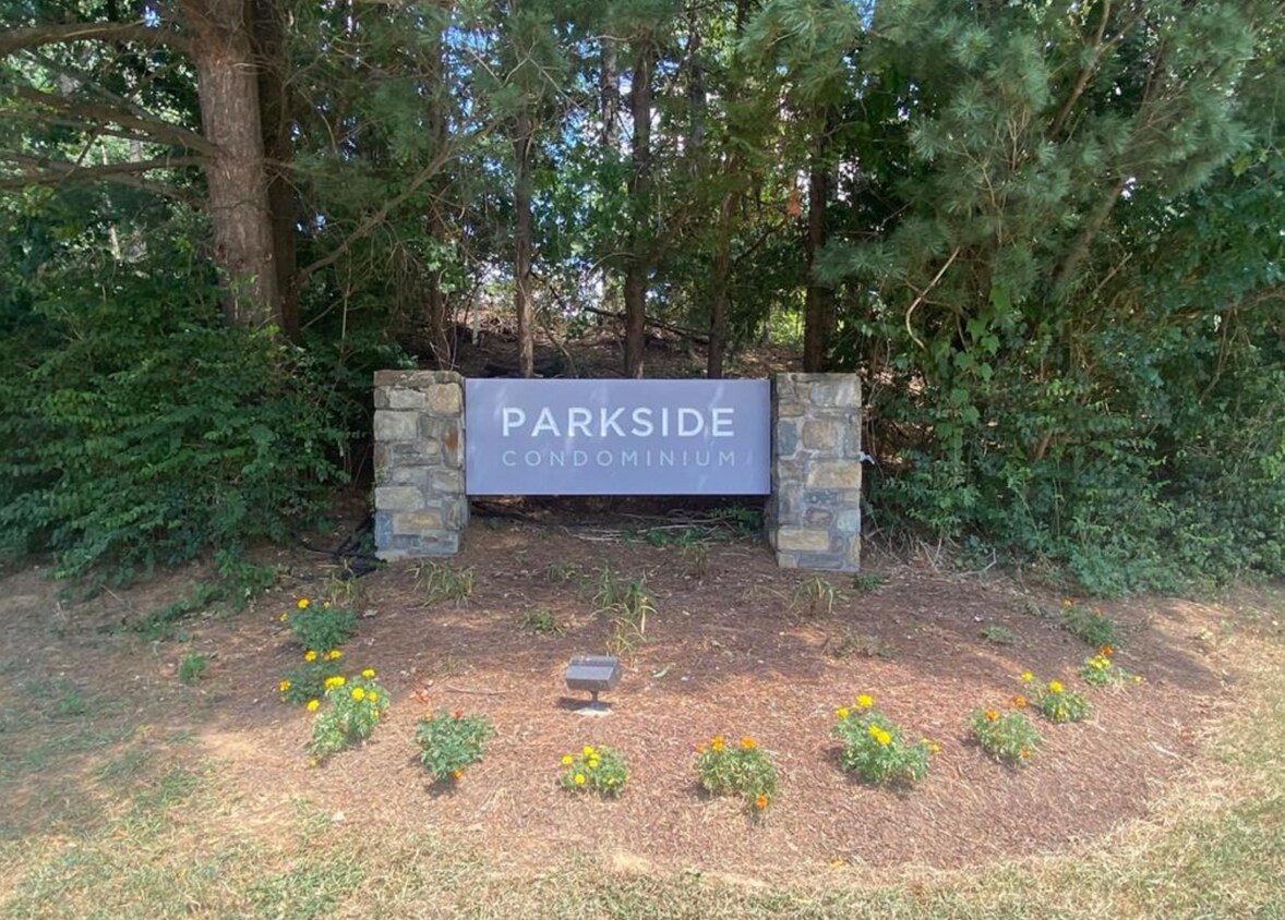 Foto principal - 10670 Weymouth St