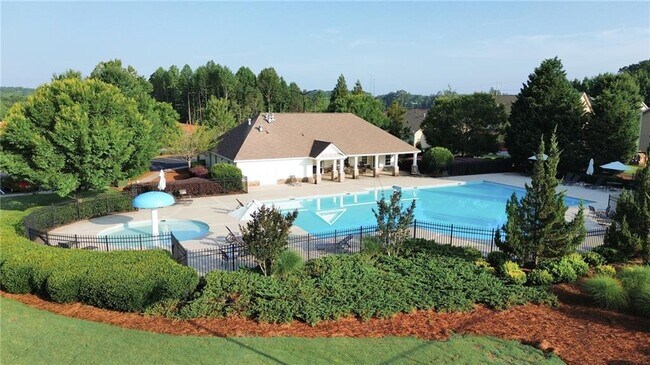 Building Photo - 358 HighGrove Way