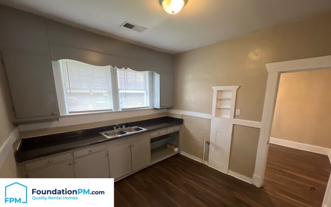 Foto del edificio - 922 Garland St