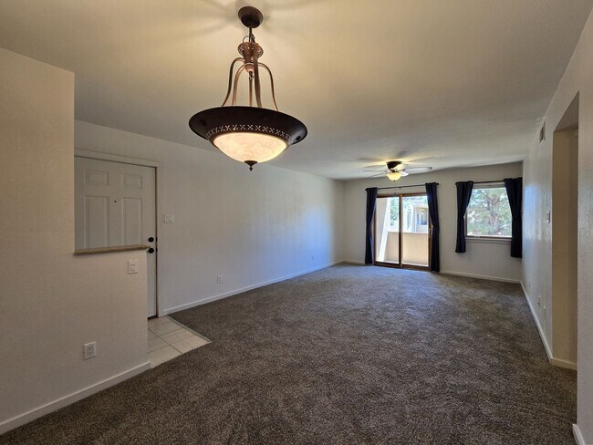 Foto del edificio - 601 W San Mateo Blvd