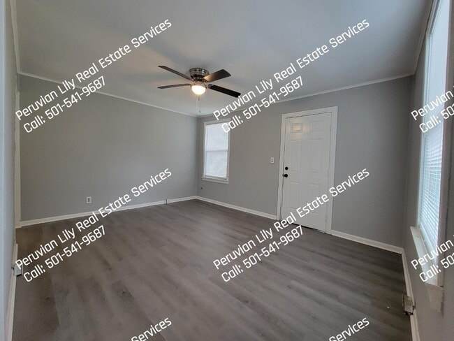 Building Photo - 100 Wilson St