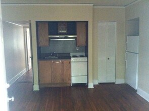 Building Photo - 504 Graymont Ave