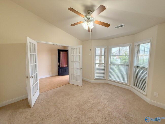 Foto del edificio - 235 Crab Orchard Dr