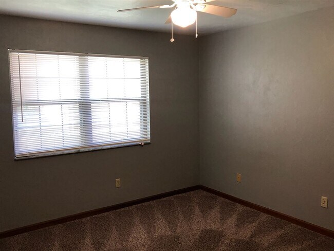 Foto del edificio - 475 Teal Ln