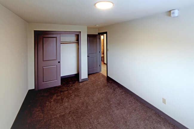 Building Photo - 970 North St