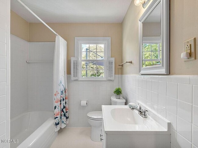 Building Photo - Build Equity While Leasing - Lease and Own...