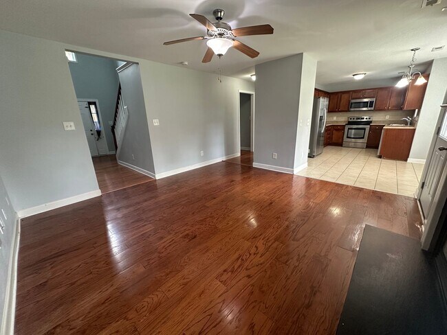 Foto del edificio - 4252 Redspire Ln