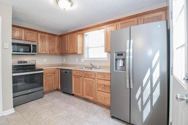 Foto del edificio - 101 Monarch Ln