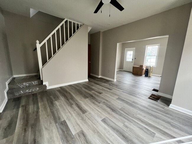 Foto del edificio - **COMING SOON!** 5 bedroom 2 Full bathroom home in Carlisle PA!