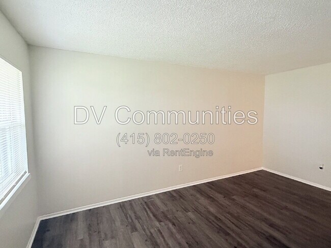 Building Photo - 2409 13th St W