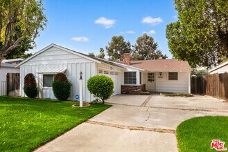 Building Photo - 22021 Celes St