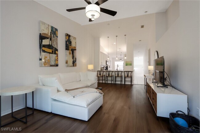 Foto del edificio - 2585 Old Groves Rd