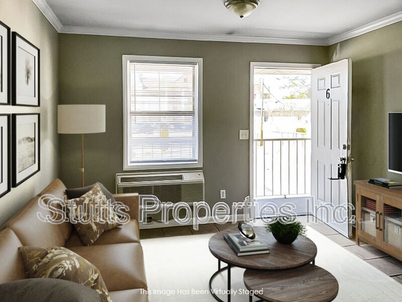Foto principal - 414 Hermitage Dr