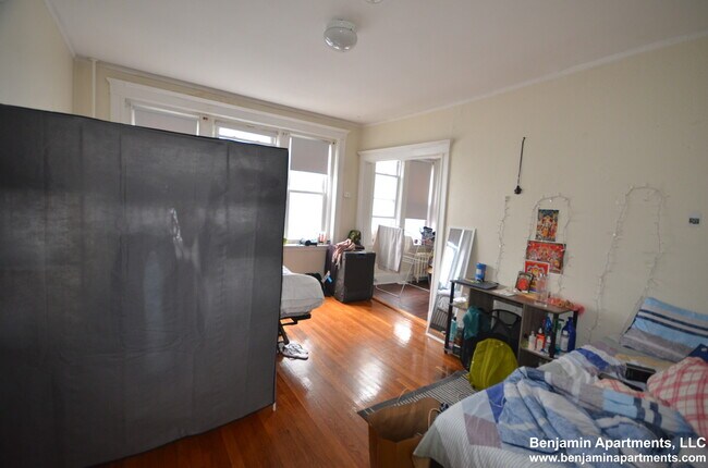 Building Photo - 1163 Boylston St