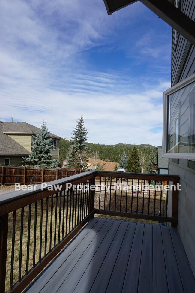 Building Photo - Great Home in North Evergreen