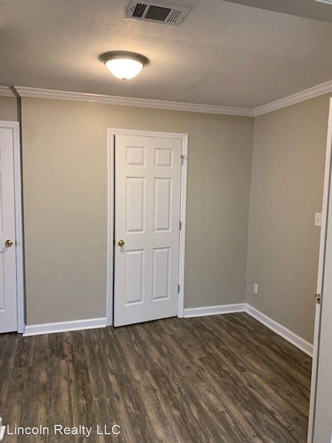 Foto del edificio - 3 br, 1.5 bath House - 1812 N Lee Street