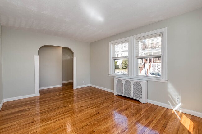 Foto del edificio - 296 Minot St