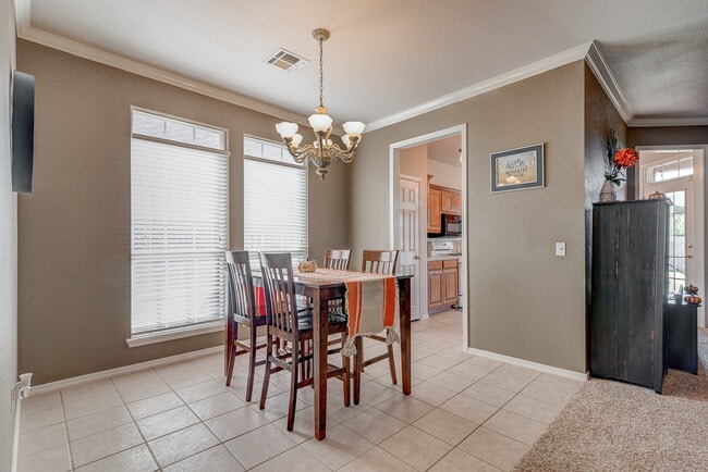 Dining Room - 41 Windsor Cir