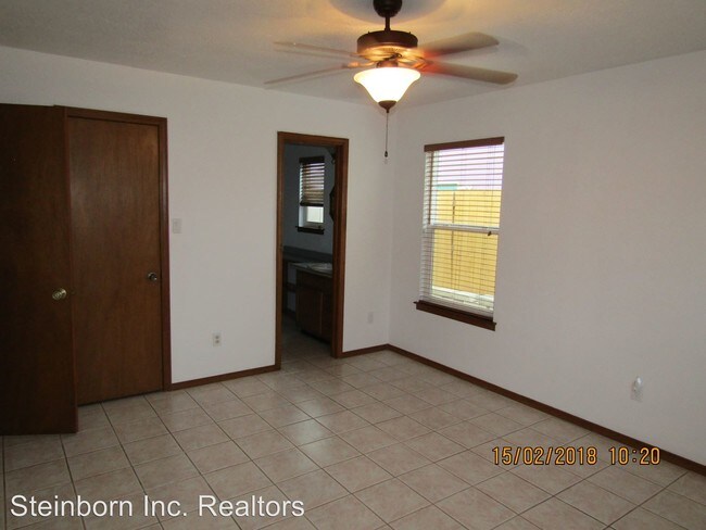 Building Photo - 3 br, 2 bath House - 725 Homestead Circle