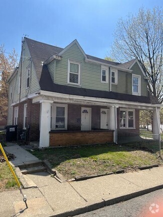 Building Photo - 528 Park Pl