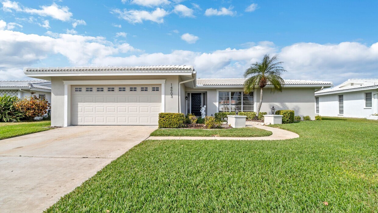 Primary Photo - Gorgeous 3br/2ba/2 car gar in Imperial Poi...