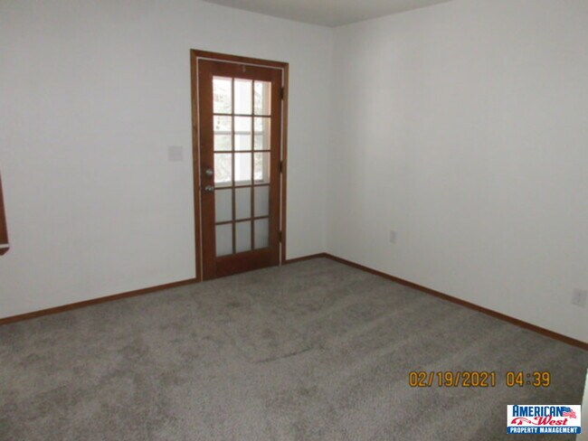 4 bedroom 2 bath,1898 sq. ft. plus carpor... - 4 bedroom 2 bath,1898 sq. ft.  plus carpor...