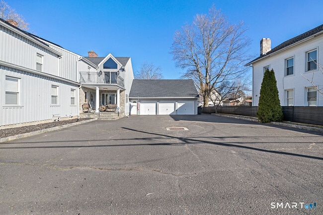 Foto del edificio - 14 Plymouth Ave