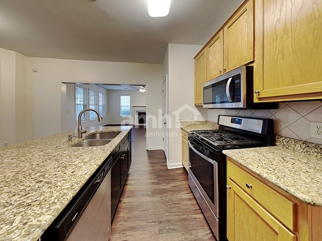 Building Photo - 17 Fairgreen Trace