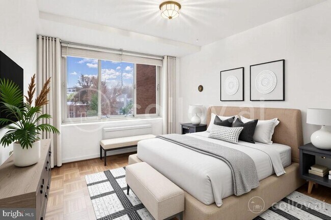 Foto del edificio - 4000 Tunlaw Rd NW