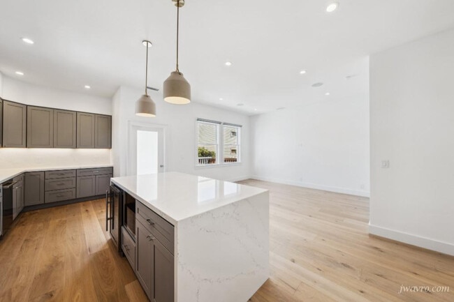 Photo - 3056 Octavia St Apartment