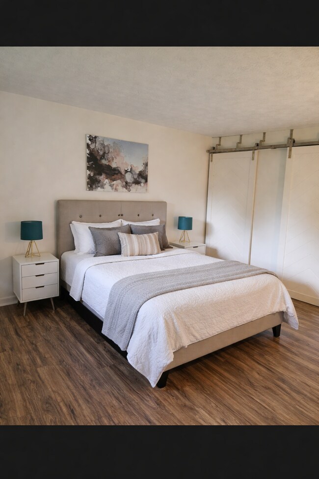 Foto del edificio - 939 Cambridge Dr