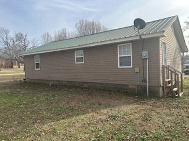 Foto del edificio - 3 bedroom, 1 bath house (pictures coming soon)