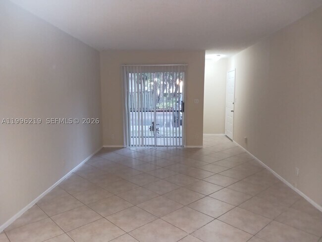 Building Photo - 3500 Gateway Dr