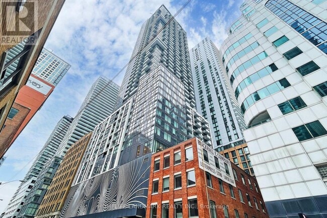 Building Photo - 87 Peter St