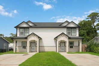 Building Photo - 5709 Annunciation St