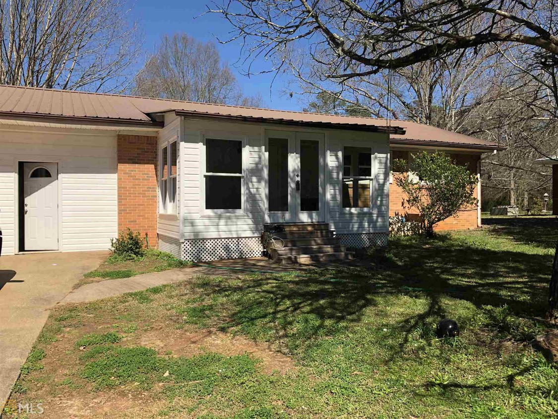 Primary Photo - 264 Poplar Rd