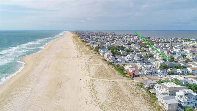 Building Photo - 9201 Beach Ave