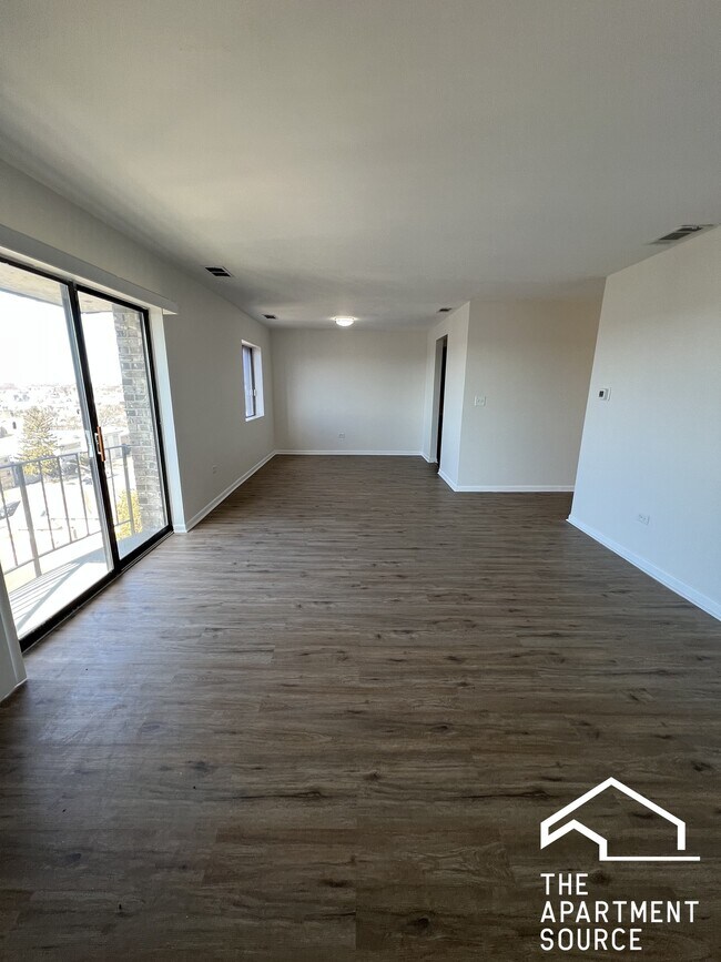 Foto del edificio - 2310 N Harlem Ave