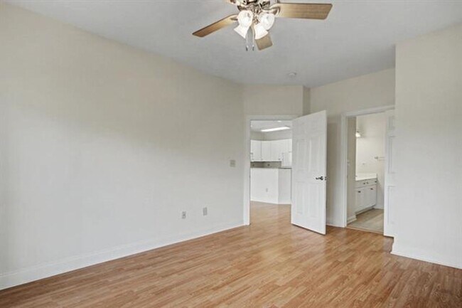 Foto del edificio - BEAUTIFUL 3BD, 2BA condo in World Tour